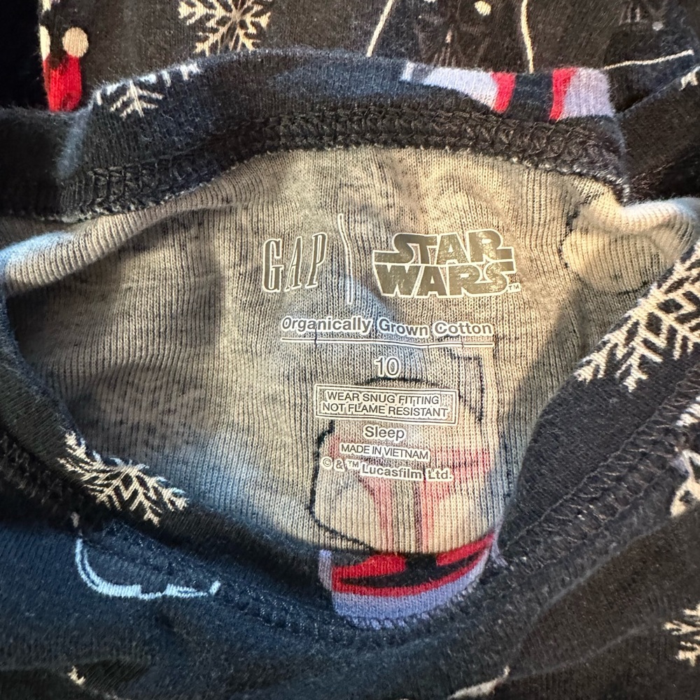 GAP x Star Wars Holiday Pajama Set (Size 10) - Picture 3 of 6